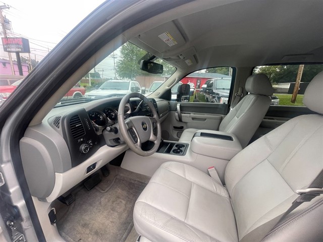 2014 Chevrolet Silverado 2500HD LT photo 33