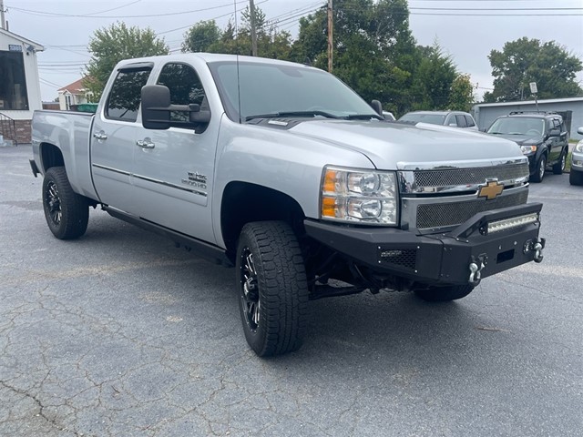 2014 Chevrolet Silverado 2500HD LT photo 6