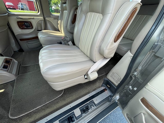 2014 GMC Savana Passenger 1LS photo 52