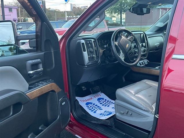 2019 Chevrolet Silverado 3500HD LTZ photo 27