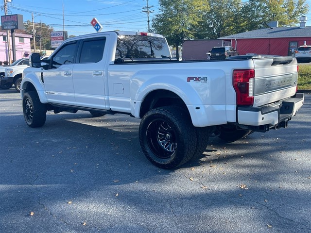 2018 Ford F-450 Super Duty Platinum photo 2