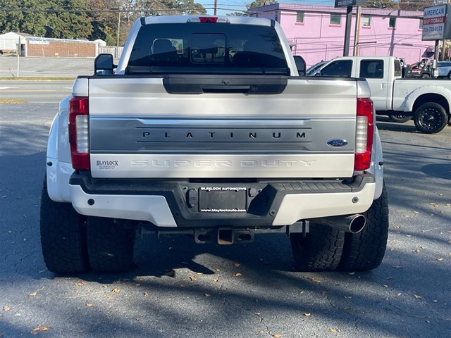 2018 Ford F-450 Super Duty Platinum photo 3