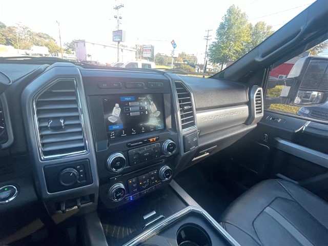 2018 Ford F-450 Super Duty Platinum photo 50