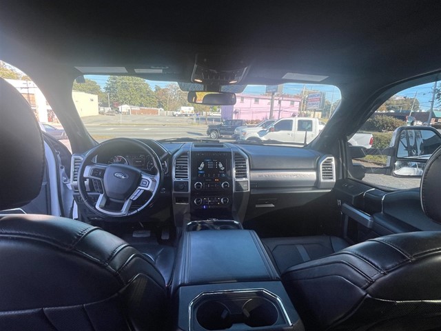 2018 Ford F-450 Super Duty Platinum photo 61