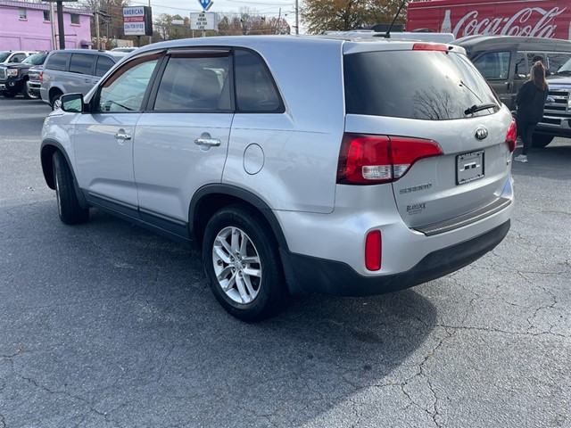 2015 Kia Sorento LX photo 2