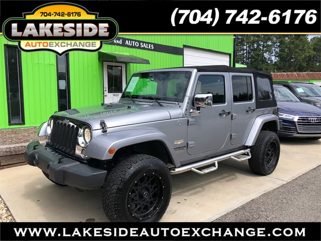 Jeep Wrangler Unlimited Sahara 4WD in Stanley