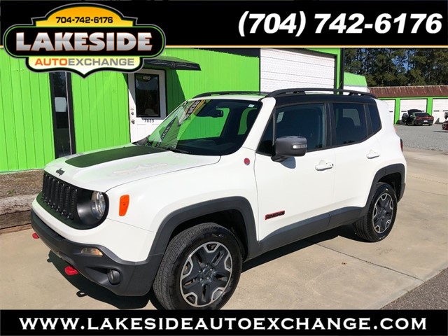 Jeep Renegade Trailhawk in Stanley