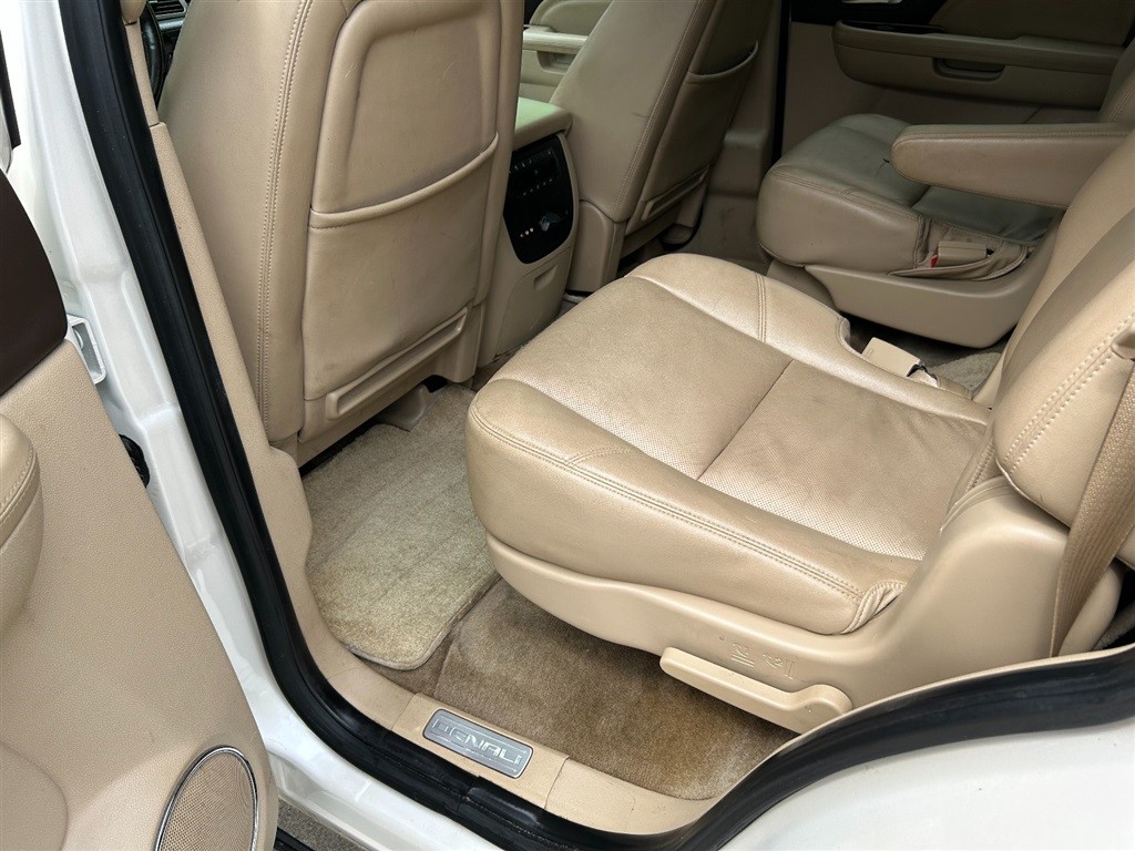 2012 Gmc Yukon Denali photo 16