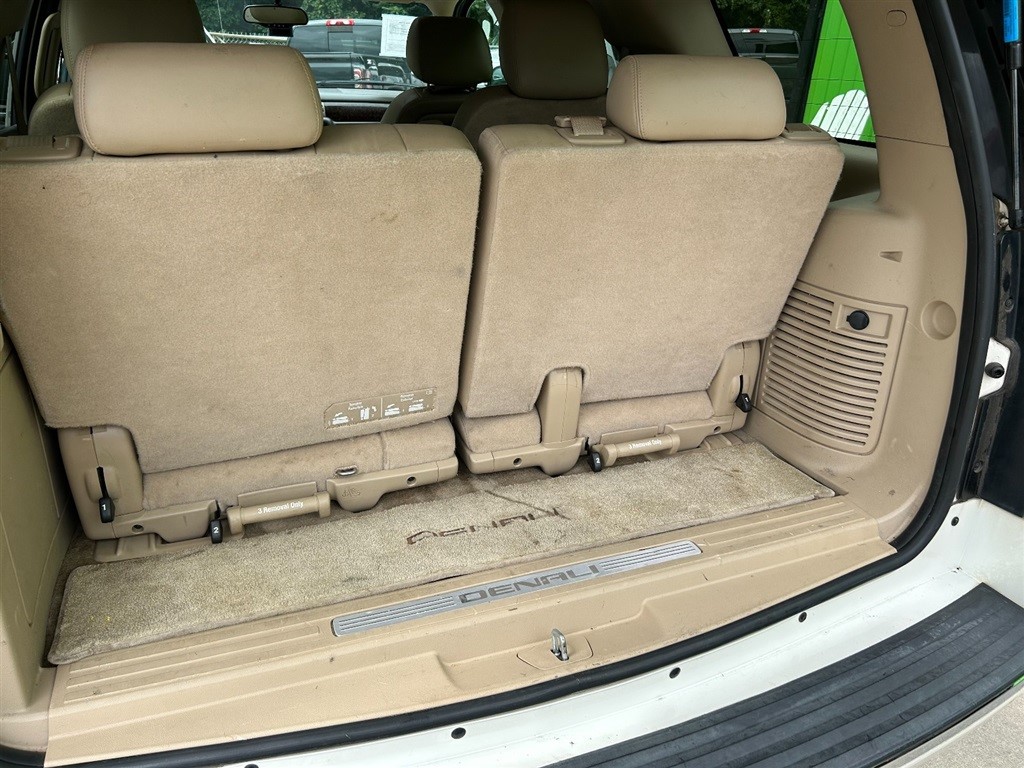 2012 Gmc Yukon Denali photo 18