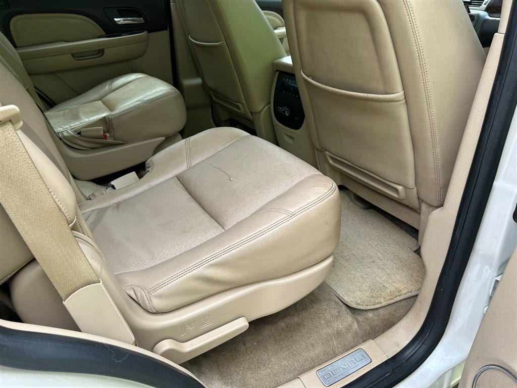 2012 Gmc Yukon Denali photo 19