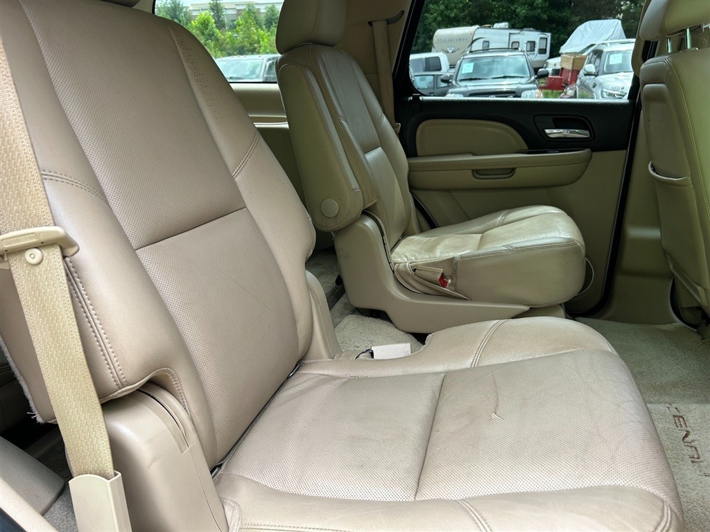 2012 Gmc Yukon Denali photo 20