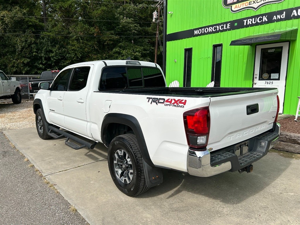 2019 Toyota Tacoma SR5 Double Cab Long Bed V6 4x4 photo 3