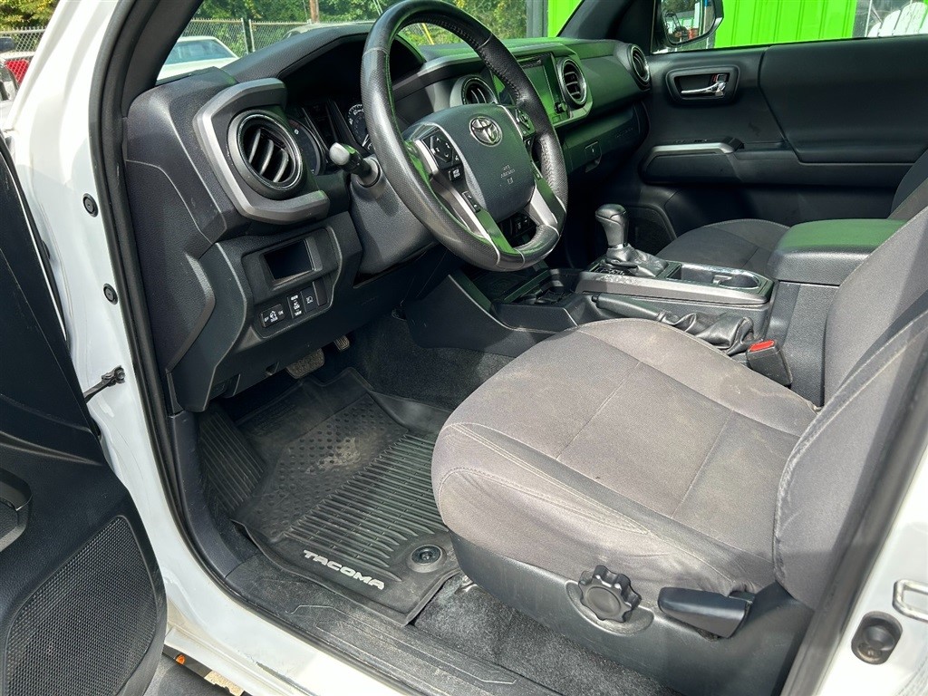 2019 Toyota Tacoma SR5 Double Cab Long Bed V6 4x4 photo 5