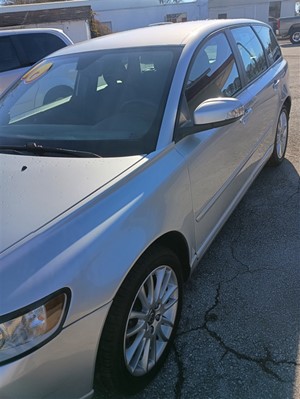 2010 Volvo V50 2.4i for sale in RICHLANDS