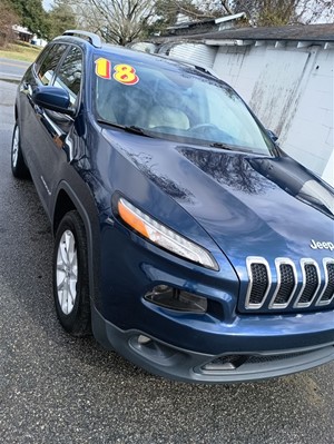 2018 Jeep Cherokee Latitude 4WD for sale in RICHLANDS