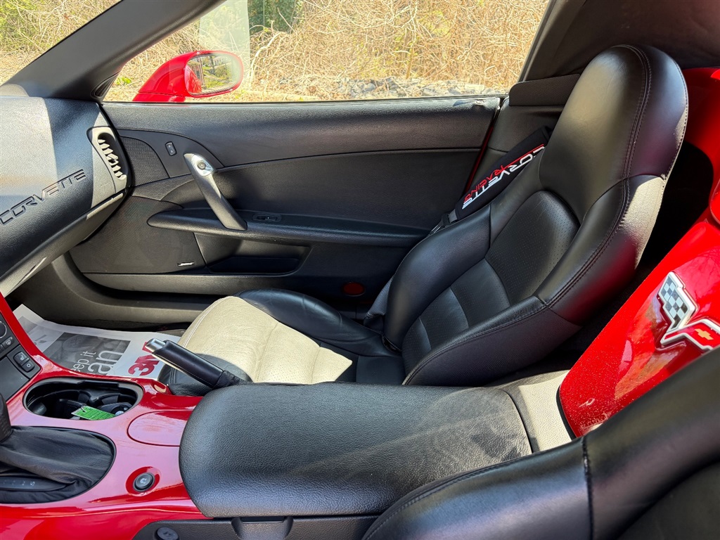 2006 Chevrolet Corvette Base - Photo 11