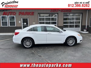 Picture of a 2013 CHRYSLER 200 LIMITED