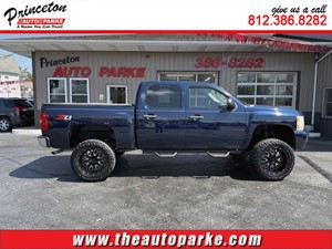 Picture of a 2011 CHEVROLET SILVERADO 1500 LT