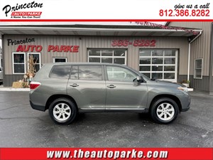 Picture of a 2012 TOYOTA HIGHLANDER BASE