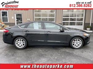 Picture of a 2013 FORD FUSION SE