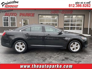 Picture of a 2014 FORD TAURUS SEL