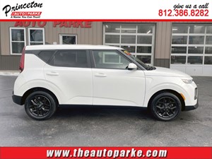 Picture of a 2020 KIA SOUL LX