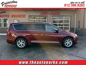 Picture of a 2017 CHRYSLER PACIFICA TOURING L PLUS