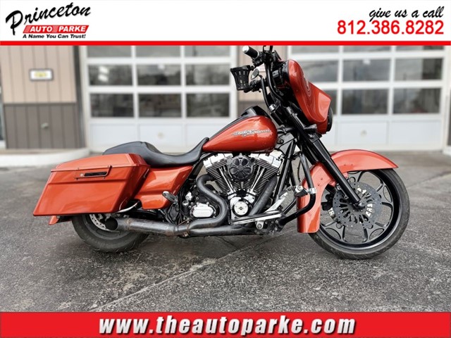 HARLEY DAVIDSON STREET GLIDE in Princeton