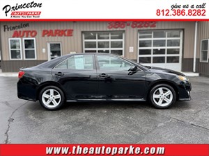 Picture of a 2012 TOYOTA CAMRY SE
