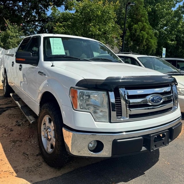 FORD F-150 Lariat SuperCrew 6.5-ft. Bed 2WD in Raleigh