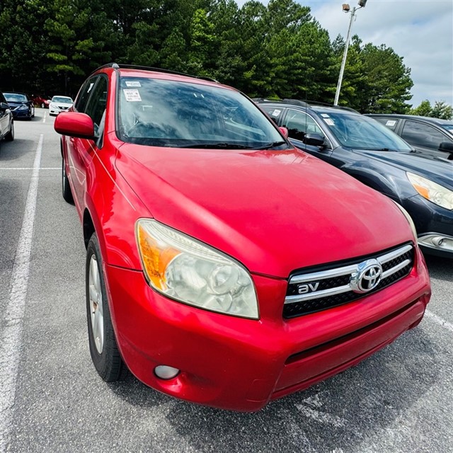 Toyota RAV4 Limited V6 2WD in Raleigh