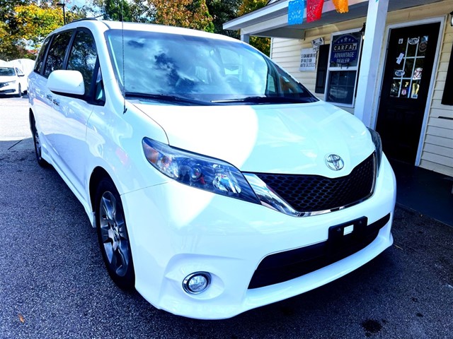 Toyota Sienna LE AWD 7-Passenger V6 in Raleigh