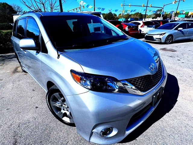 Toyota Sienna FWD 7-Passenger V6 in Raleigh