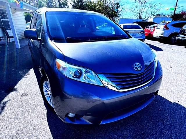 Toyota Sienna in Raleigh