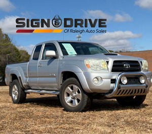 2006 Toyota Tacoma PreRunner Access Cab V6 2WD for sale by dealer