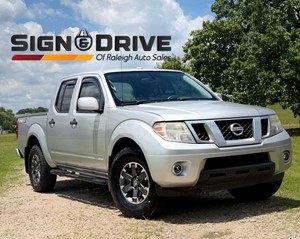 2018 Nissan Frontier PRO-4X Crew Cab 5AT 4WD for sale by dealer
