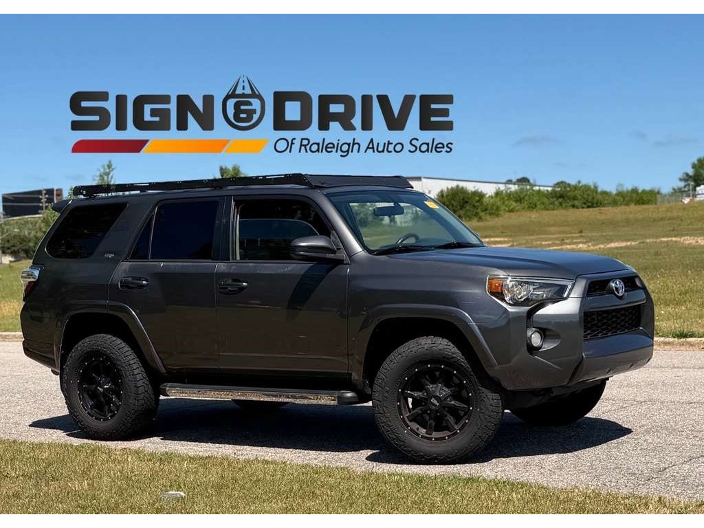2015 Toyota 4Runner SR5 V6's photo