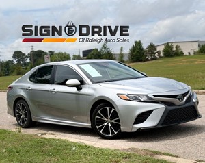 2020 Toyota Camry SE for sale by dealer