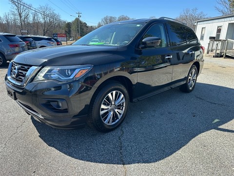 2019 Nissan Pathfinder SL  4WD