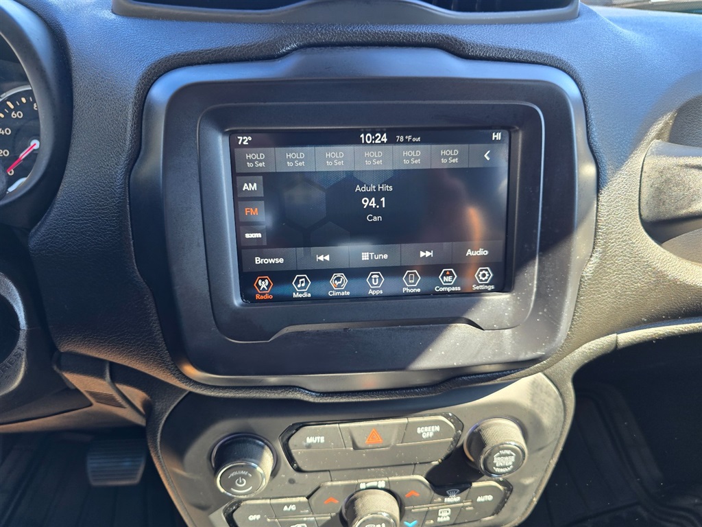 2019 Jeep Renegade Altitude Package - Photo 9