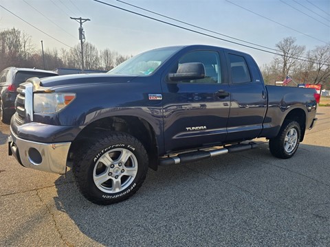 2013 Toyota Tundra Tundra-Grade 5.7L Double Cab 4WD