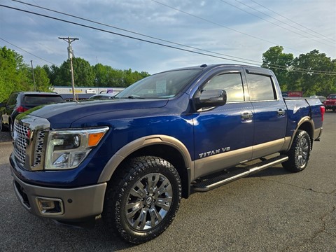 2018 Nissan Titan Platinum Reserve Crew Cab 4WD