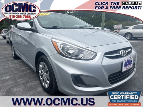 2015 Hyundai Accent GLS 4-Door 6A