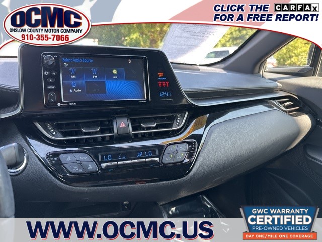 2018 Toyota C-HR XLE Premium photo 10
