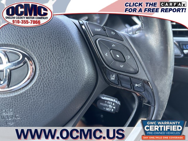 2018 Toyota C-HR XLE Premium photo 14