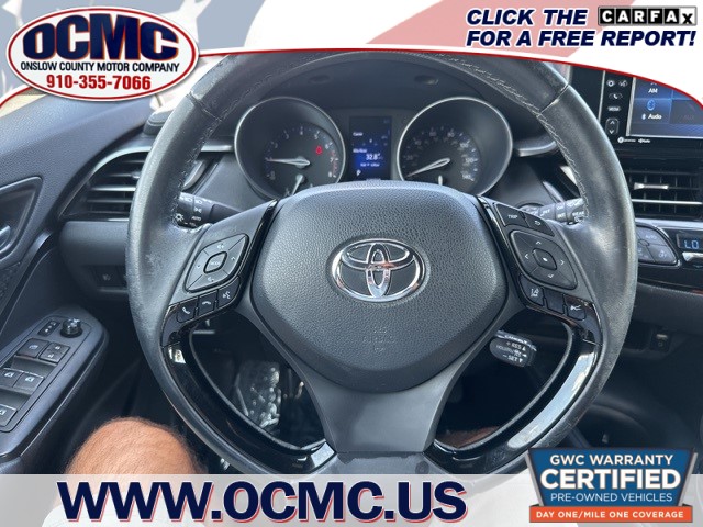 2018 Toyota C-HR XLE Premium photo 15