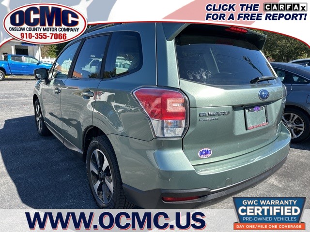 2018 Subaru Forester 2.5i Premium photo 2