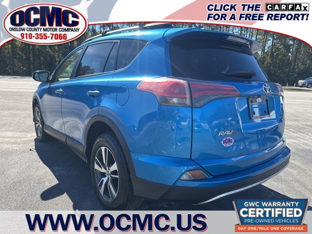 2017 Toyota RAV4 XLE photo 4