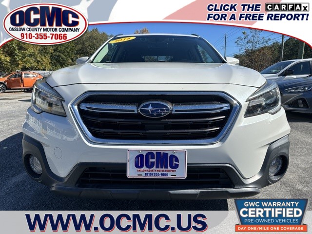 2018 Subaru Outback 3.6R Touring photo 2