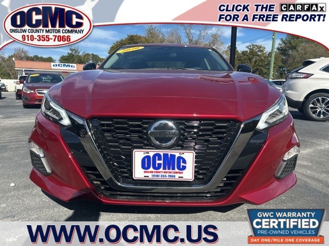 2020 Nissan Altima SR's photo